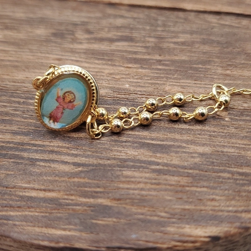 B669 religious angel‎ pin vintage